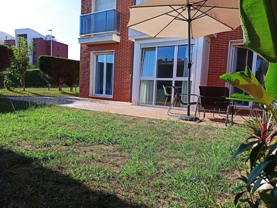 Bajo Con Jardin Privado Leilighet Santander Eksteriør bilde