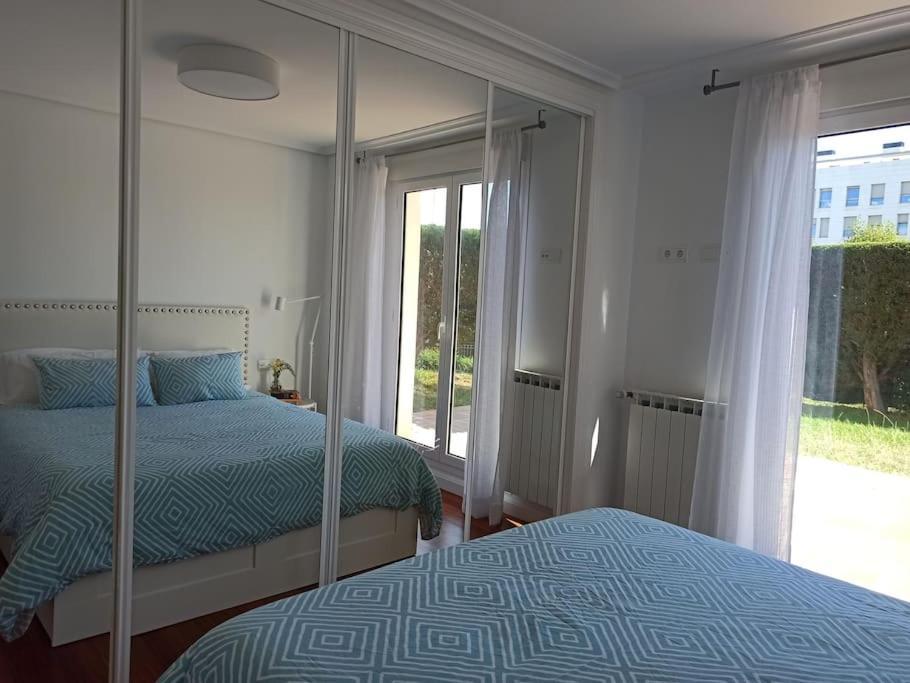 Bajo Con Jardin Privado Leilighet Santander Eksteriør bilde