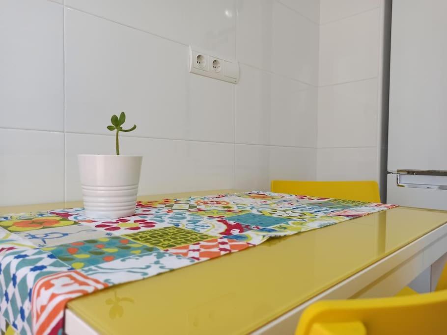 Bajo Con Jardin Privado Leilighet Santander Eksteriør bilde