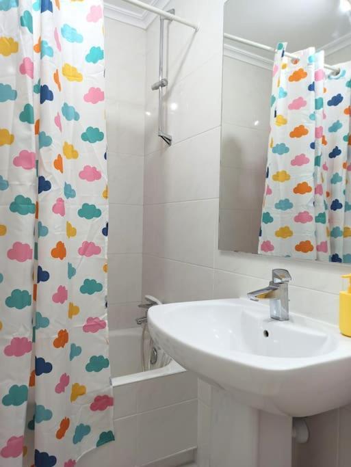 Bajo Con Jardin Privado Leilighet Santander Eksteriør bilde