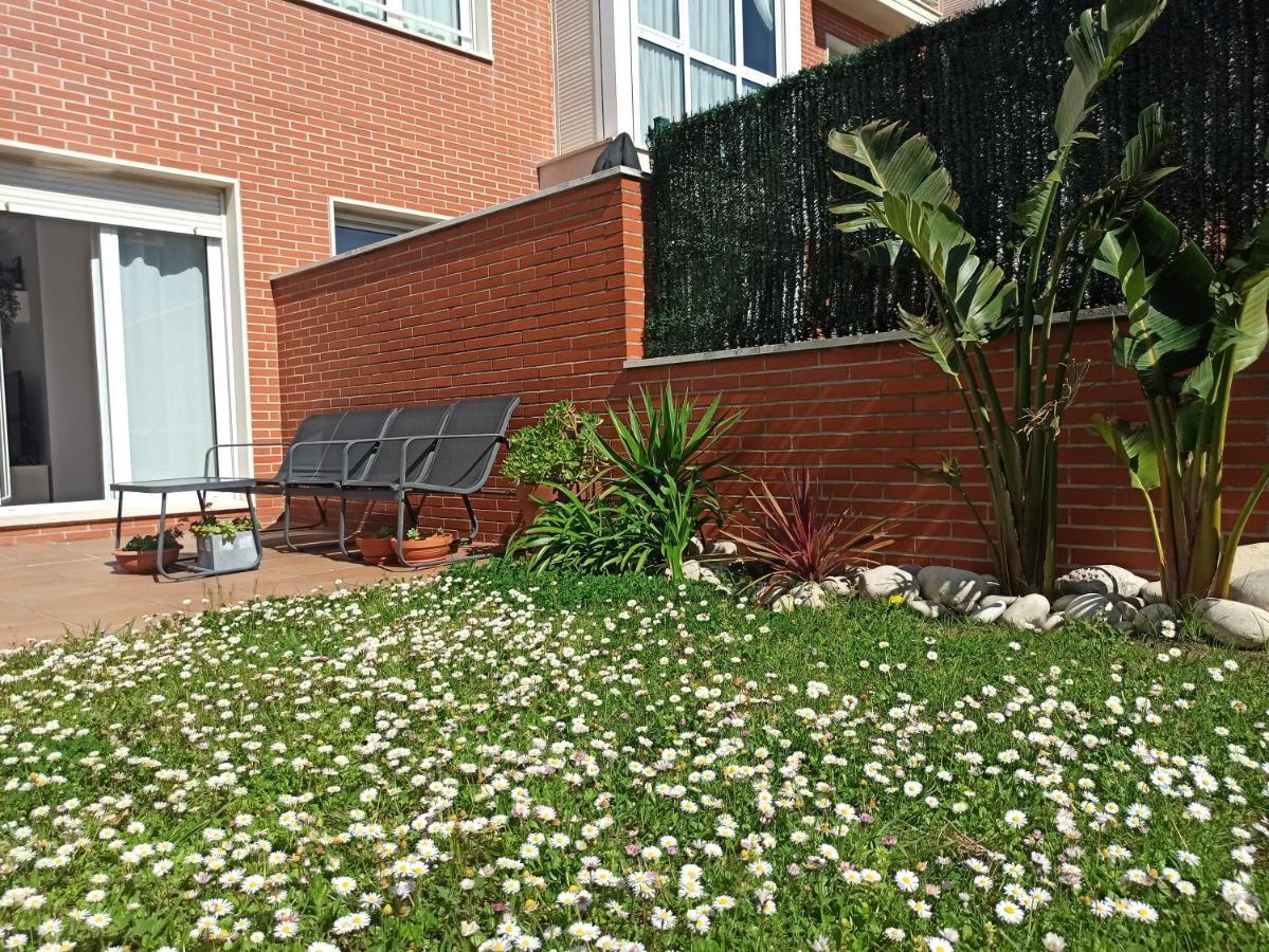 Bajo Con Jardin Privado Leilighet Santander Eksteriør bilde